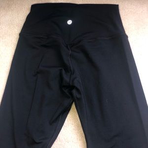 Lululemon black leggings 25”